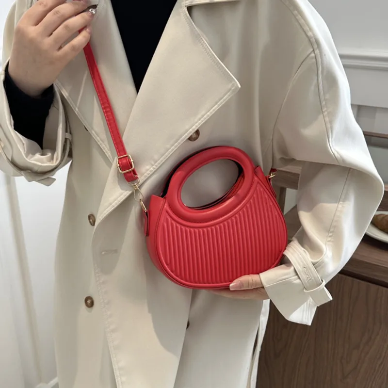 PU Leather Pure Color Hand Bag Women Casual Crossbody Bag Fashion Style Pleated Design Portable Single Shoulder Bag Ladies Purse