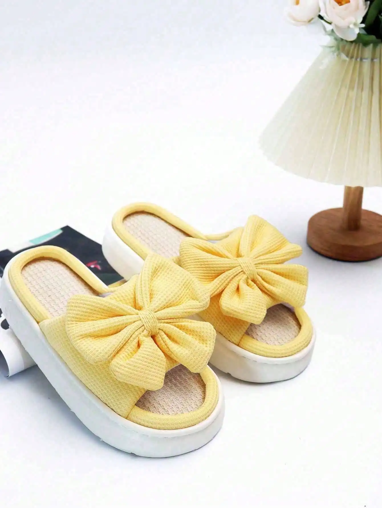 

Summer Yellow Bow Linen Slide Slippers, Breathable Anti-Slip Thick Soft Sole, Women Home & Outdoor Open Toe Slides
