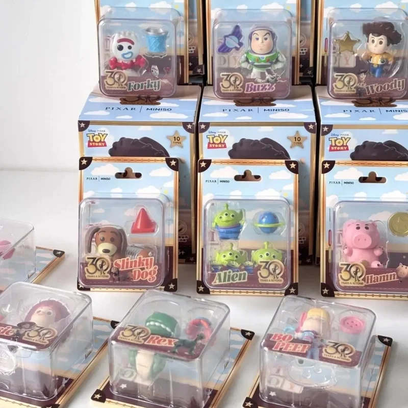 

Новинка 2025, оригинальная серия Disney Pixar Toy Story, бесконечная игристь, слепая коробка, коллекционные фигурки, модные игрушки, брелок, подарки