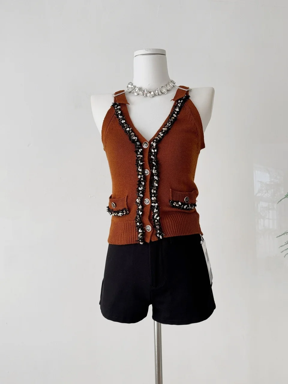 

Sli V-Ne Svel вязаный жилет женский для похудения Faion Pearl Embellied Top модная внутренняя одежда из полиэфирного волокна