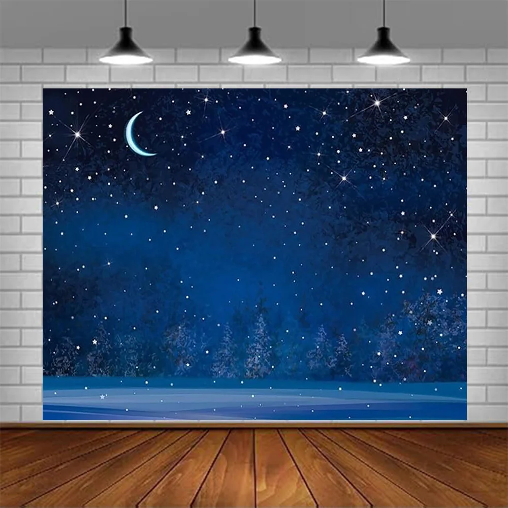 خلفية سماء ليلية شتوية مسطحة ثنائية الأبعاد - أزرق عميق مع رقاقات الثلج والقمر والنجوم - مناسبة لعيد الميلاد #1