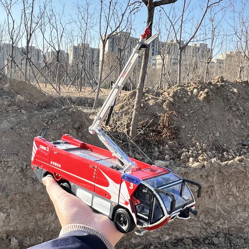 

Dealer Edition Car Model,1:43 Carmichael COBRA 3 Airport Major Foam Tender,,Diecast Model for Collections,Display and Gift