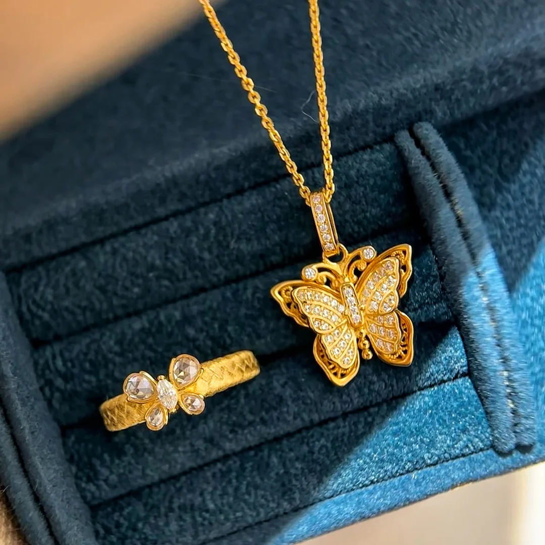 

9999 24K real gold light luxury fashion super fairy hollow butterfly micro-inlaid diamond pendant necklace versatile women