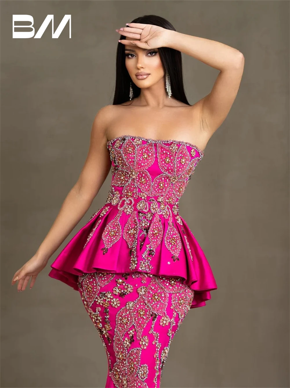 Hot Pink Jeweled Prom Dresses Strapless Court Train Sleeveless Evening Dress Custom Made Sexy Party Gown Robe De Soriee