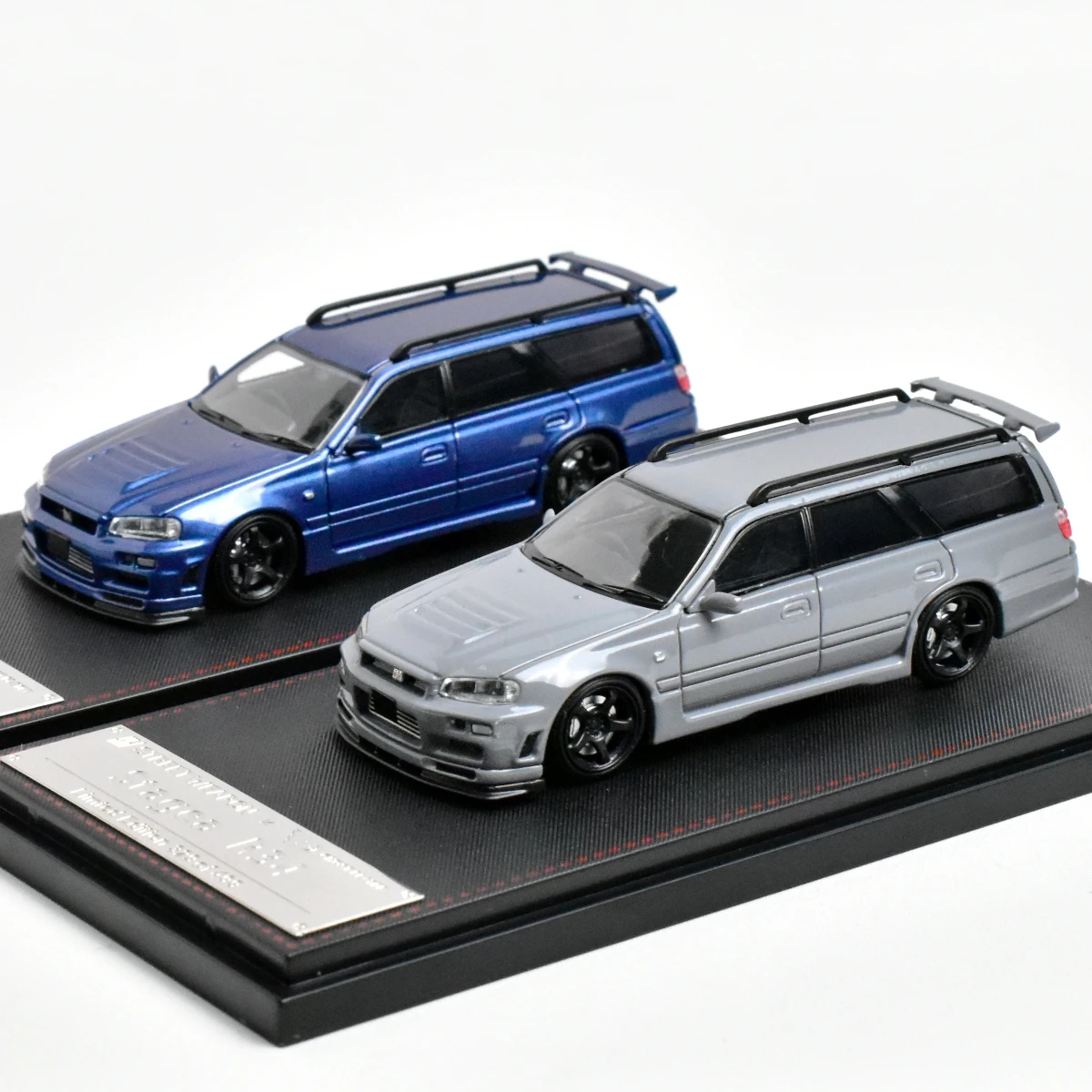 

Модель автомобиля под давлением STREET WARRIOR 1:64 Stagea GTR R34