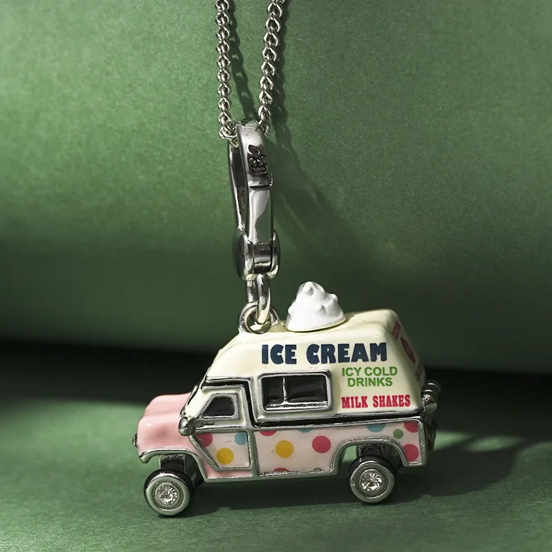 1Pc Exquisitely Designed Ice-cream Cart Pendant With Diamond-Encrusted Enamel,Openable Design,Stylish Bag Charm,Necklace Gift