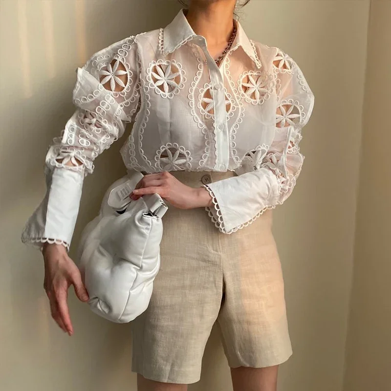 New Spring Long Sleeve White Blouse Women Sexy Hollow Out Floral Embroidery Female Shirt Tops Vintage Loose Casual Blouses 13369