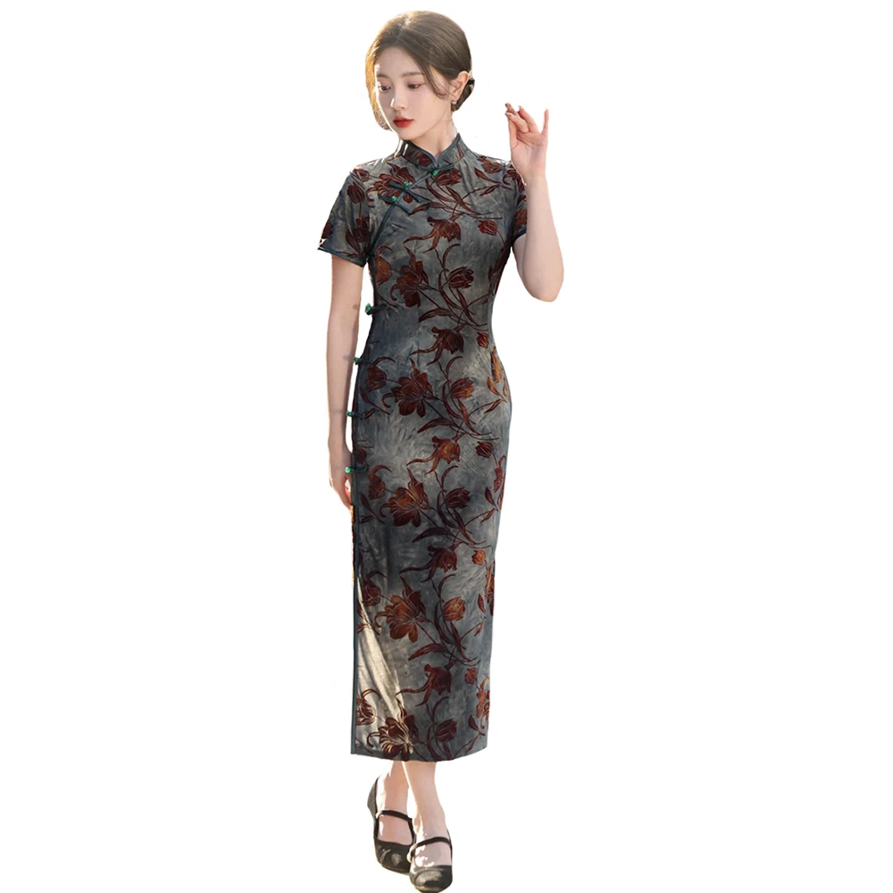 

Traditional Chinese New Style Cheongsam Long Dresses Female Oriental Bride Wedding Qipao Dresses Retro Slim Evening Party Gown