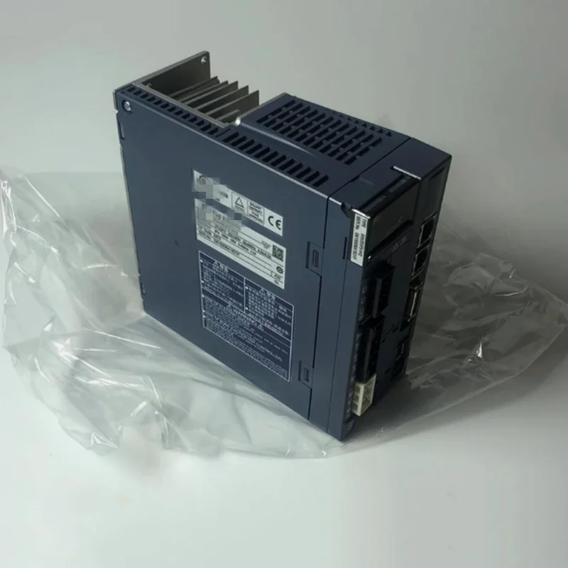 RYH751F5-VV2    RYH500F5-VV2    RYH851F5-VV2     RYH101F6-VV2     RYH201F6-VV2      New Original Servo Drives