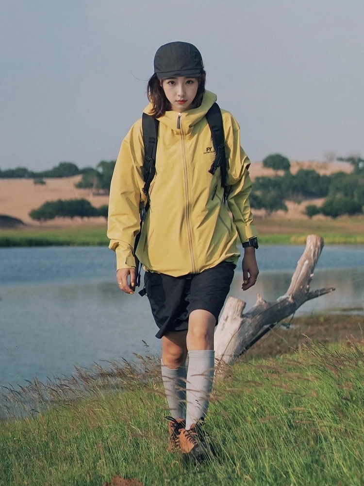 

Желтая женская футболка Fuyuan для скалолазания на открытом воздухе, ветрозащитная водонепроницаемая футболка в одном, новинка 2025 года, свободная посадка для поездок на работу