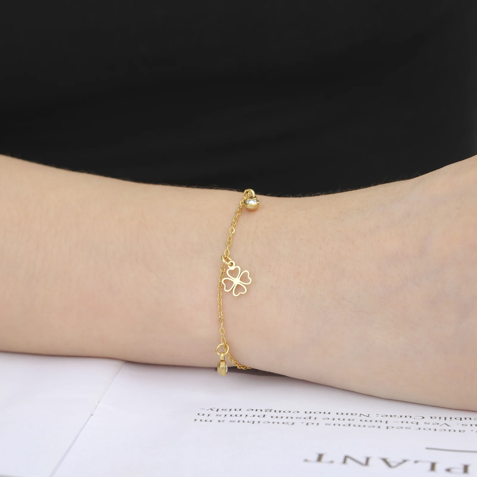 Unift Clear Zircon 4 Leaf Clover Bracelet for Women Stainless Steel Multi Charms Bracelet Hand Fashion Minimalist Lucky Jewelry