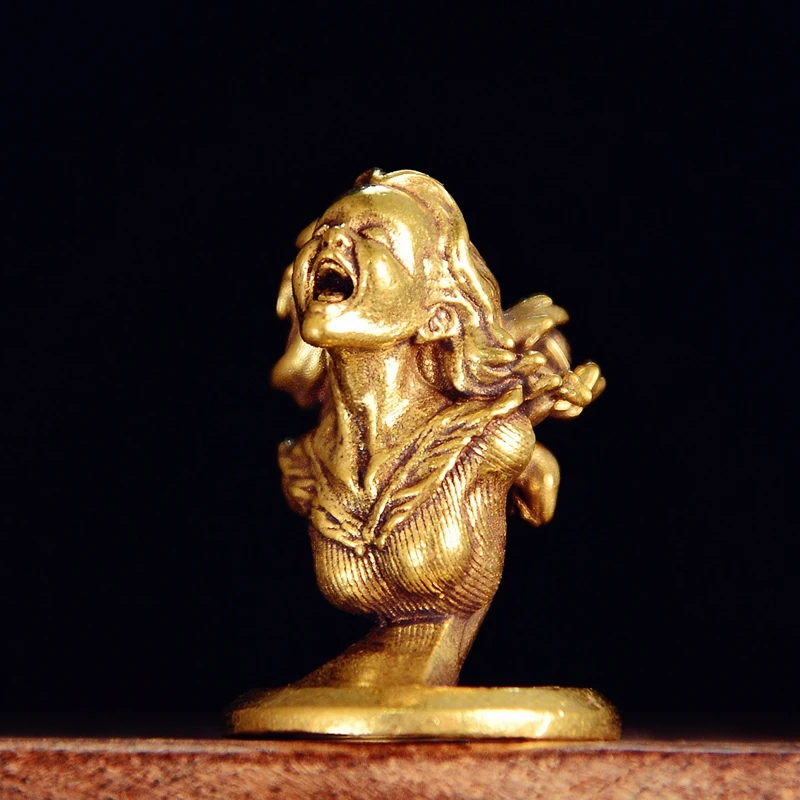 Brass Head Goddess of Screams Small Statue Desktop Ornaments Retro Characters Figurines Home Decorations Crafts Accessories