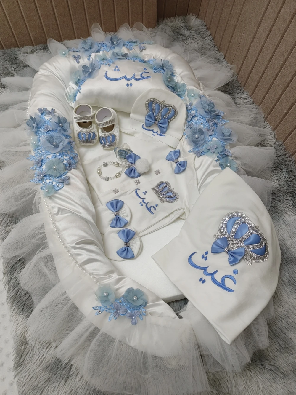 Coming Home 8Pcs Prince Dream Blue Sea Shells Crib Bedding Set Newborn Ultra Soft Ruffles French Laces Floral Bed Nursery Room