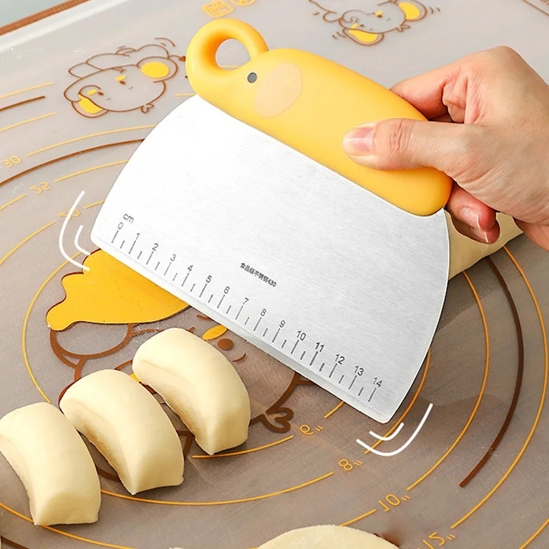

1Pcs Stainless Steel Cutting Blade Semi-Circular With Scale Flour Scraper Home kitchen Cake Bread Baking Dough Cutter Tool