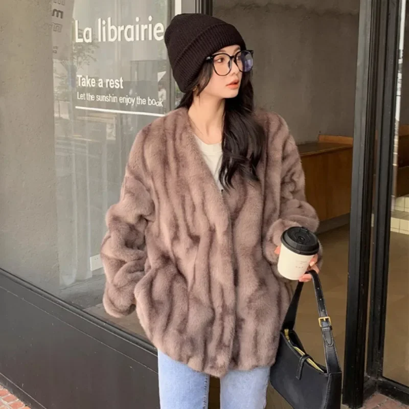 2025 New Women Mink Fur Mid-Length Fashion Coat Winter Female High-End Environmental Protection Fur V-neck Loose Fur Outwear
