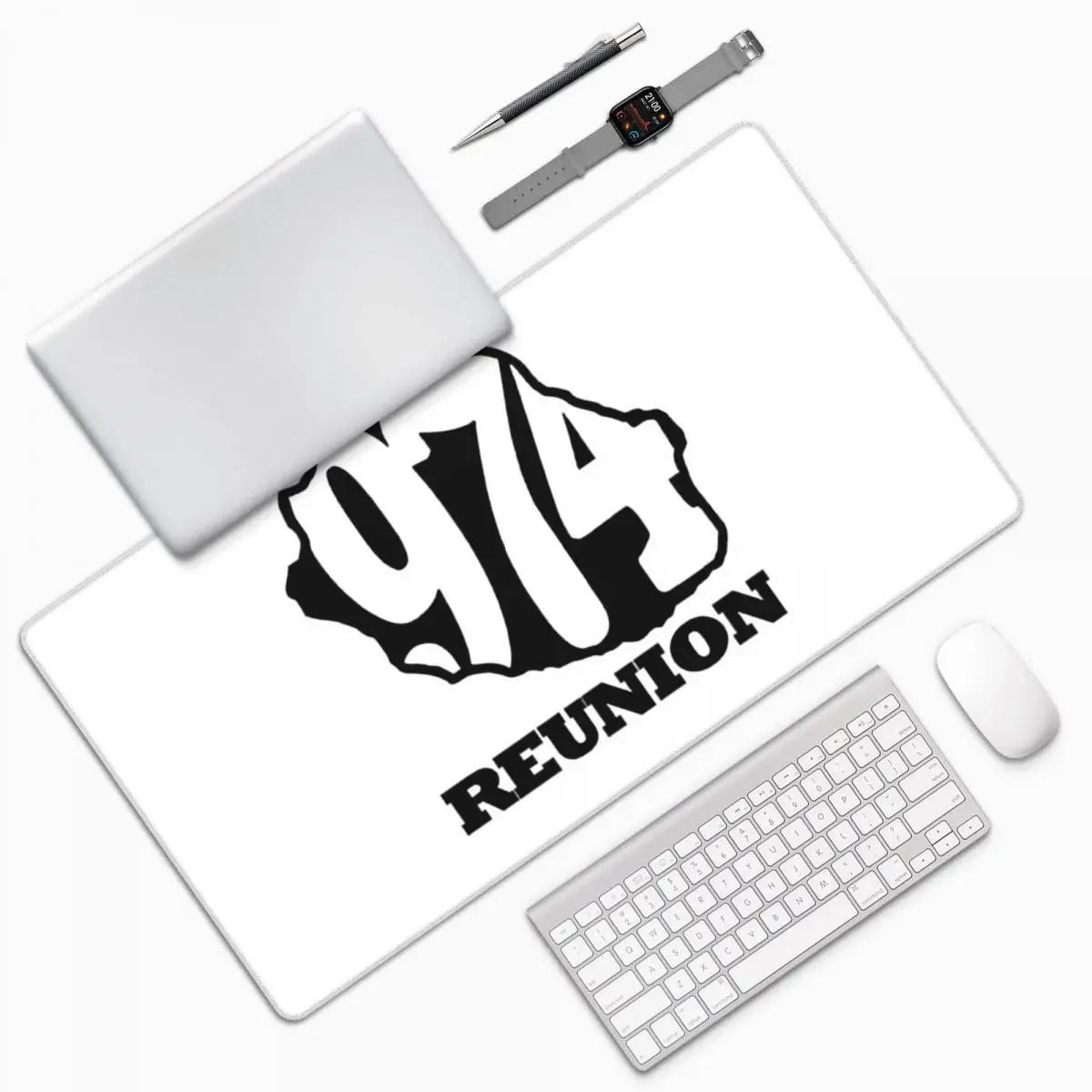 Reunion Island Flag Large Mouse Pad Computer Keyboard Mouse Mat Gaming PC Laptop Desk Mat Office Accessories Table Mats