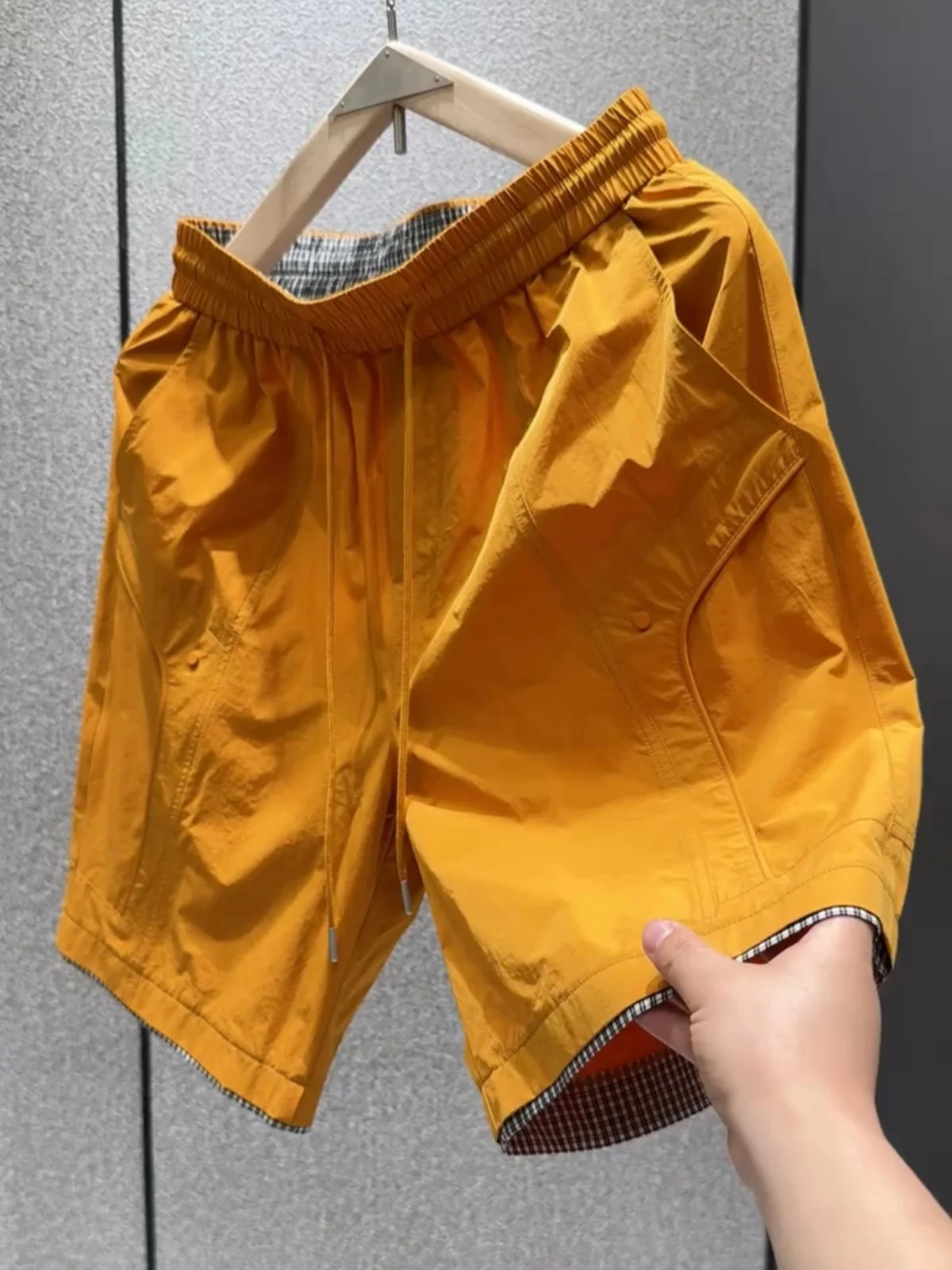 

Summer Thin Casual Loose Five-Quarter Pants Unisex Breathable Plaid Shorts Lightweight Comfortable Sporty Polyester Fiber