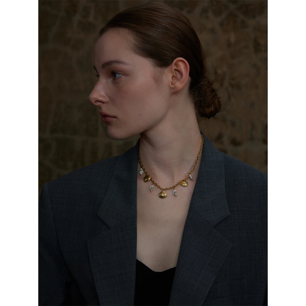 Yhpup Natural Shell 18k Gold Pvd Plated Charm Pendant Handmade Necklace for Women Holiday Fashion Accessories Jewelry Waterproof