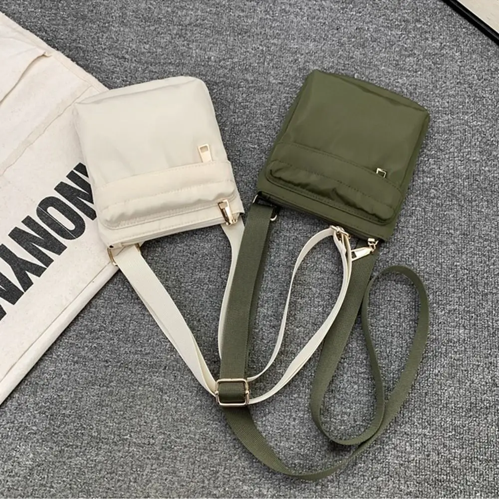 

Multifunctional Crossbody Phone Pouch Korean Style Handheld Nylon Shoulder Bag Solid Color Street Style Men Square Bag Unisex