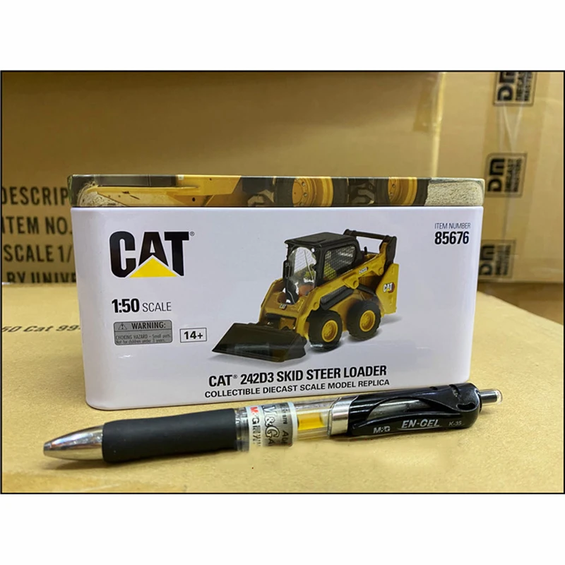 Diecast 1:50 CAT 242 d3 Caterpillar Skid Steer Loader lega Engineering Car Model Yellow Adult Collection Gift Display Boy Toy