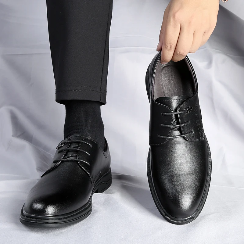 

Men's High Quality Office Formal Leather Shoes Business Negotiation Dating Party Shoes Comfort Anti-slip Wearable Oxford Shoes