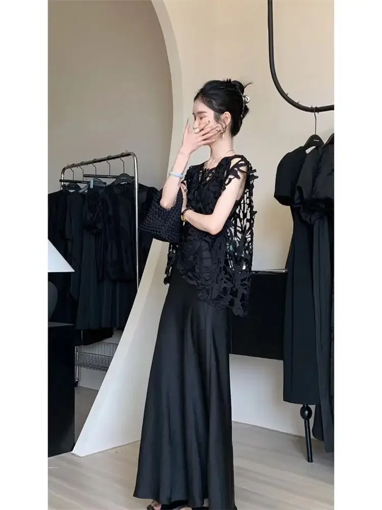 

2025 Summer New High-end Advanced Designed Niche Temperature Hollow Blouse and Black Dress Two Piece Sets Womens Outifits