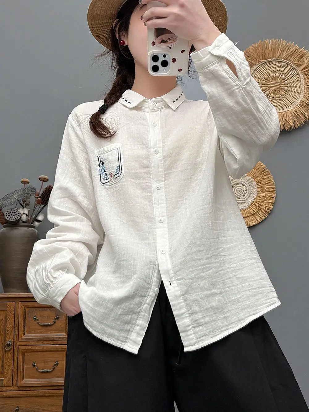 غزل القطن الربيع والخريف نمط جديد فضفاض مطرز قميص طويل الأكمام قاعدة متعددة الاستخدامات طبقة مزدوجة قمة من القطن الخالص