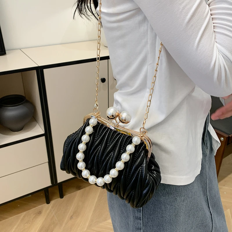 Pochette con Clip di lusso per donna borsa trapuntata di marca 2024 nuova borsa rosa nera ricamo filo borsa a tracolla in pelle Pu Hobo