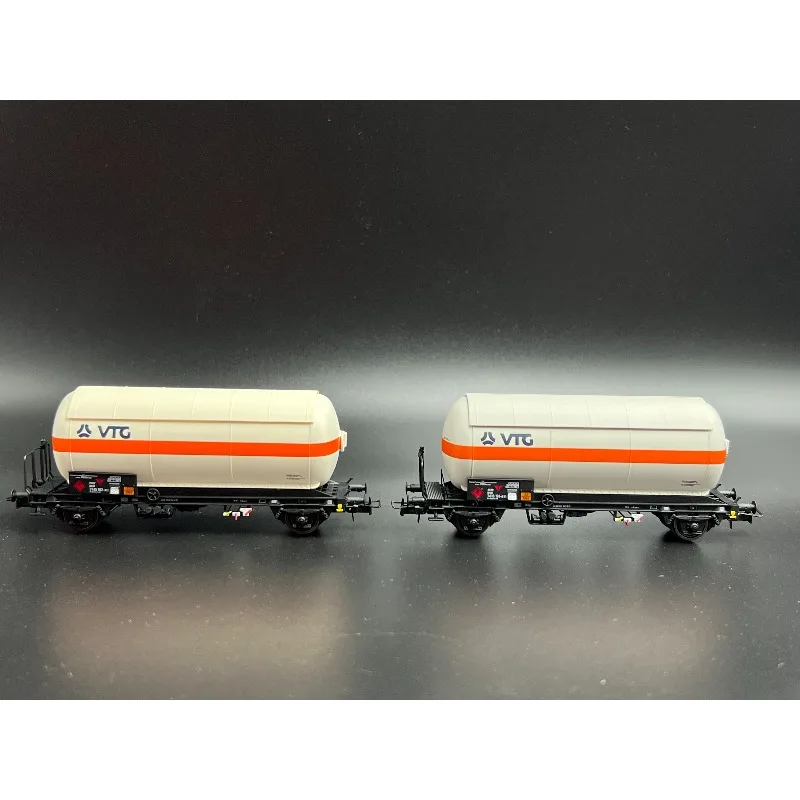 Diecast HO 1:87 Scale Rivarossi Tank Car Metal Wheels VTG HR6619 Alloy Train Model