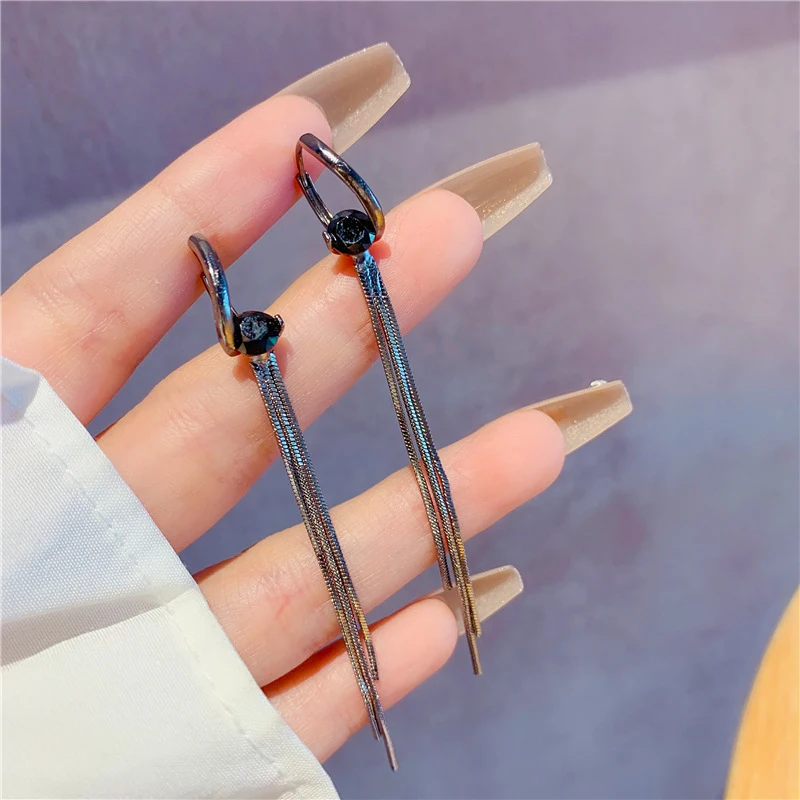 

Unique Design Black Crystal Long Tassel Earrings for Women 2023 New Fashion Temperament Personality Cool Girls Party Jewelry