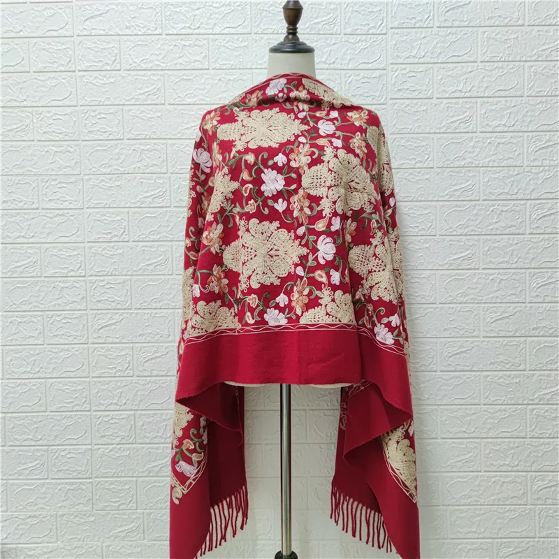 Female Warm Cashmere Blend Scarves Shawl Vintage Ethic Style Pashmina Blanket Women Muffler Bufanda Wraps Tassel Mantilla