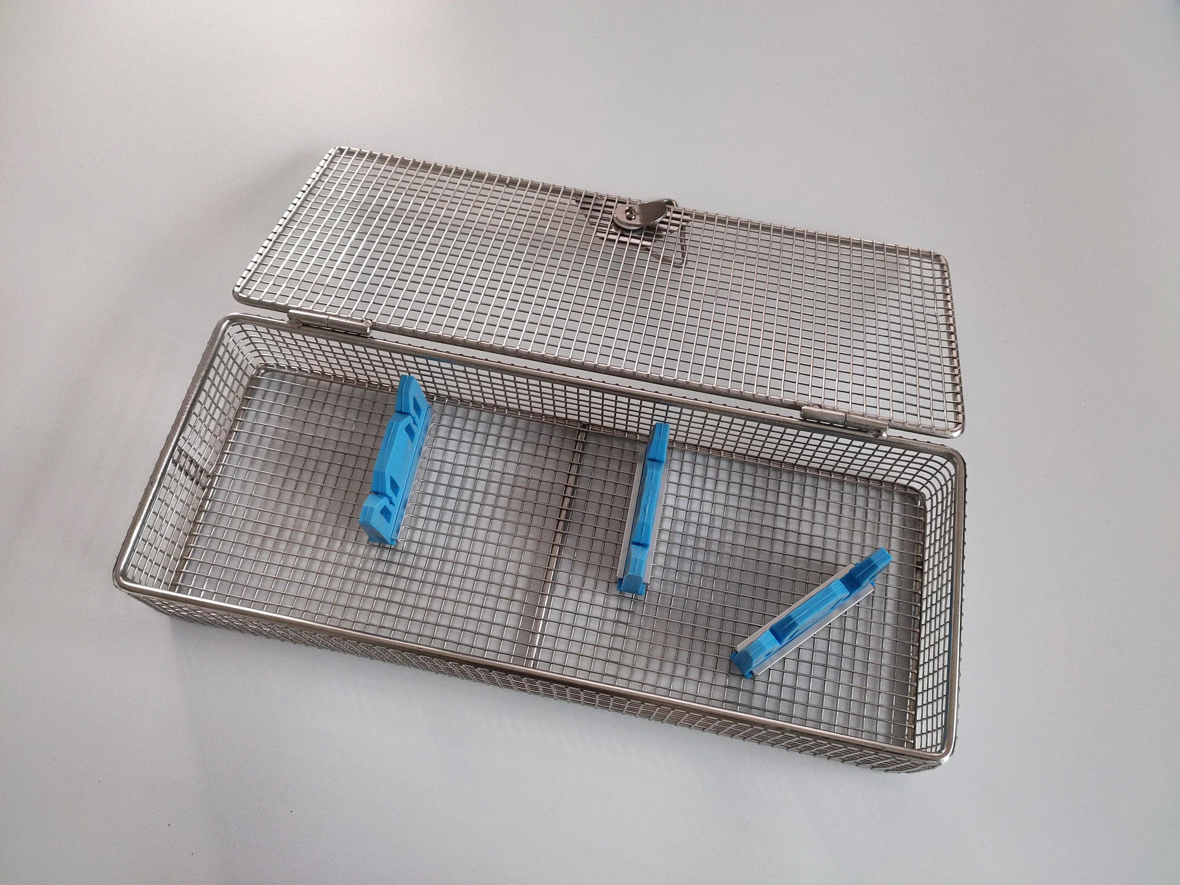 2025/Sterilization box for discectomy transforaminal instruments 5