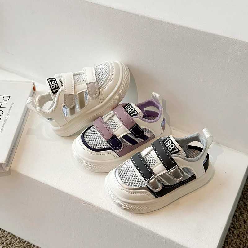 

Полупаковые сандалии для мальчиков и девочек, лето 2021, новые детские спортивные туфли на мягкой подошве с сеткой для детей среднего и большого размера