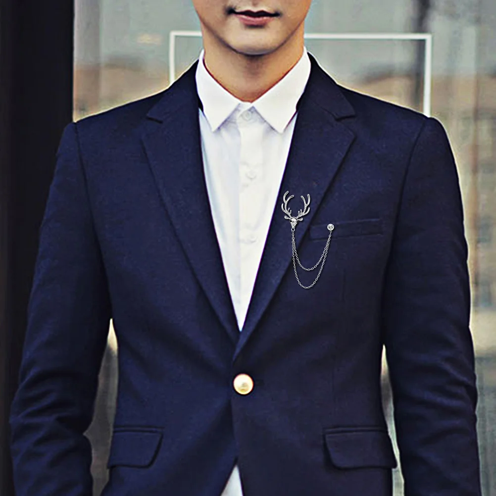 

Elk Brooch Vintage Metal Pendant For Christmas Clothing Decoration Retro Fashion Accessory Lightweight Chic Breastpin