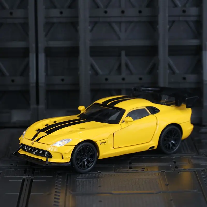 Modèle de voiture en alliage Dodge viper 1:32, cadeaux, absorption des chocs, acousto-optique pour enfants, avec fonctions sonores et lumineuses