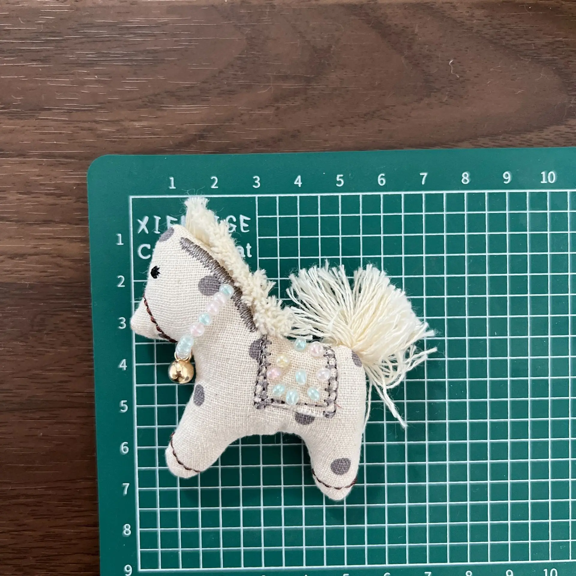 Brooch Pin DIY Accessory 2026 Horse Year Fabric Cotton Filled Pony Charm Handmade Pearl Zodiac Bag Ornament Small Lightweight