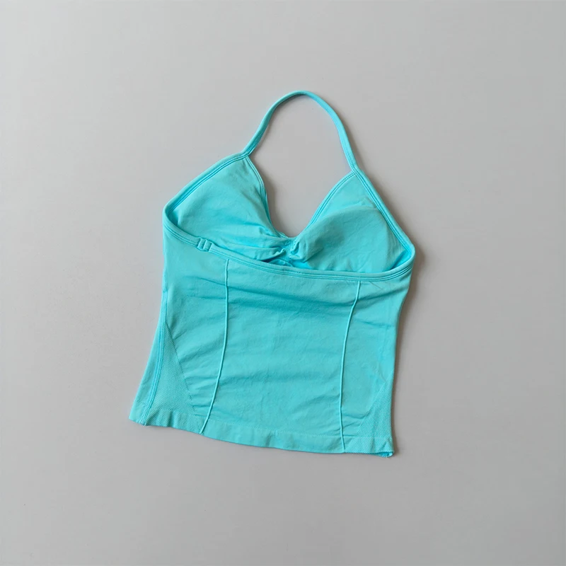 Lange, trägerlose, nahtlose Yoga-Tanktops mit gerafftem Rücken, ärmellose Fitness-Shirts mit integriertem BH, Sportbekleidung. – Detail 8
