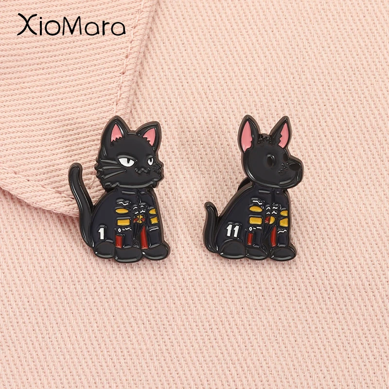 F1 Racing Cat Dog Enamel Pins Cartoon Animal Alloy Brooch Lapel Backpack Badge Fashion Jewelry Accessories Gift for Friends