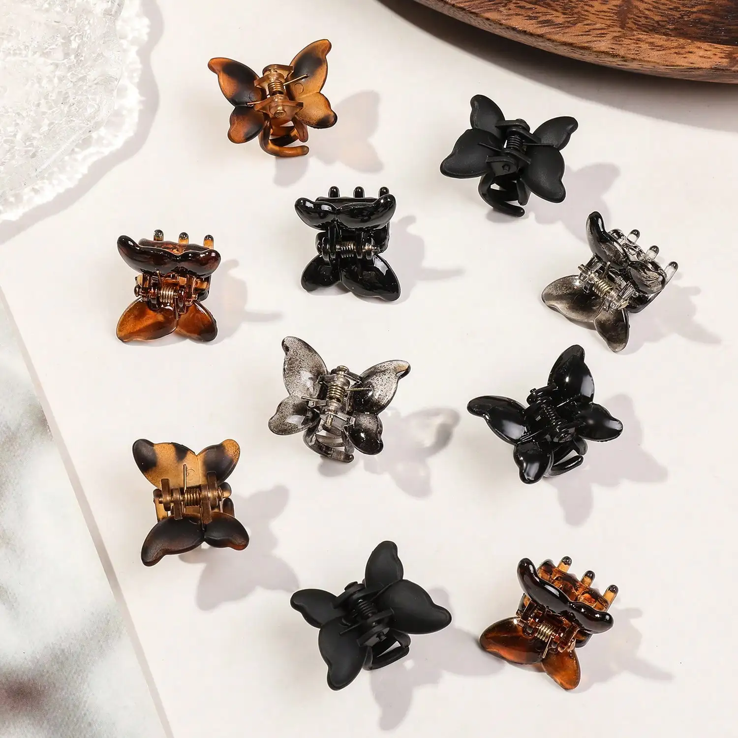Juego de Mini pinzas para el pelo de mariposa para mujeres y niñas, agarre fuerte para cabello fino, accesorios de peinado de Color neutro, 10 Uds.