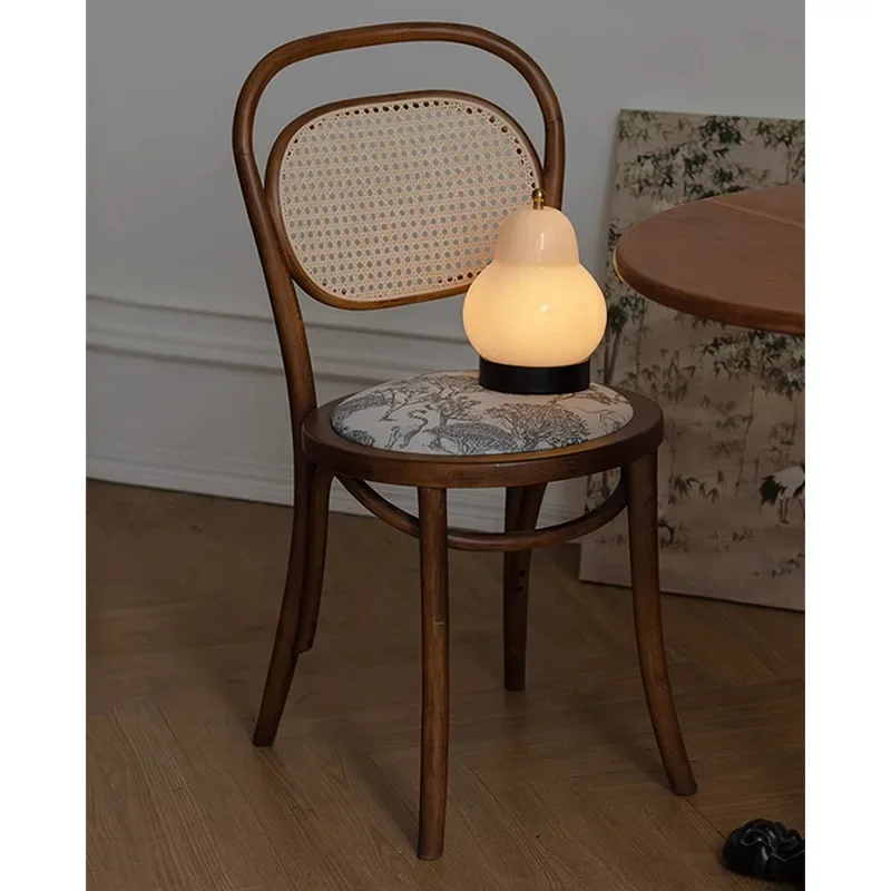 의자 프렌치 솔리드 우드 라탄 다이닝 체어 레트로 모던 레스토랑 의자 중세풍 책상 의자