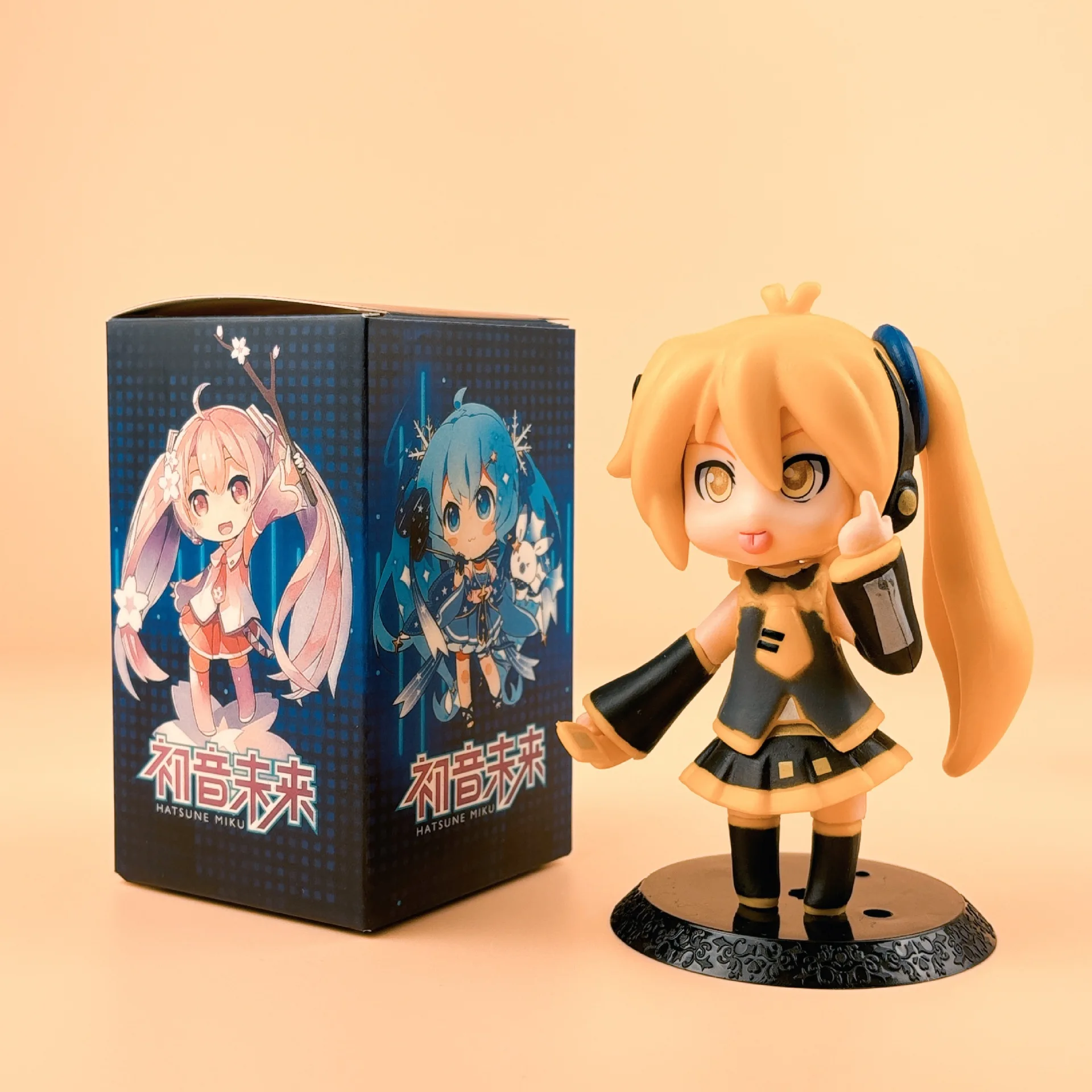 กล่อง 8 ชิ้นชุดใหม่อะนิเมะ Hatsune Miku kawaii รุ่น Q Action Figure PVC ของเล่นตุ๊กตา Decor รวบรวมของขวัญ