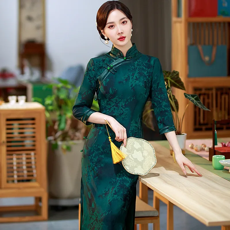 

Yourqipao 2023 Autumn Long Sleeve Green Cheongsam Chinese Traditional Style Evening Dress Retro Slim Qipao Party for Women