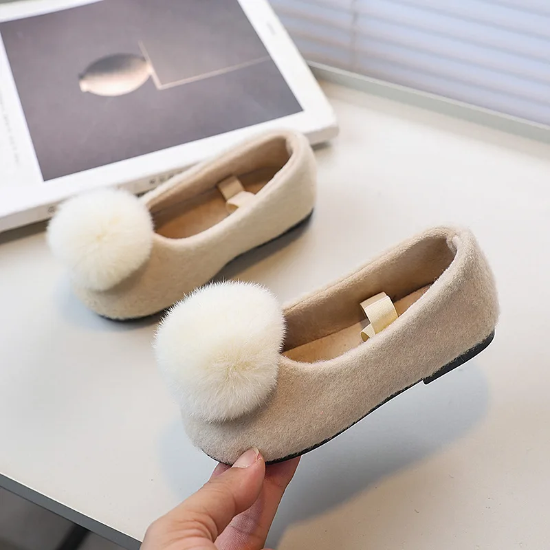 2026 Winter Hot Sale Girls Warm Casual Flats Fashion Furry Hairball Children Cotton Shoes Non-slip Outdoor Kid Princess Moccasin