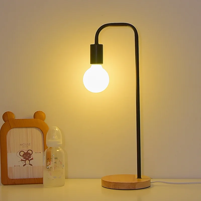 Moderne kreative Tisch lampe minimalist ische Glühbirne Schlafzimmer Nachttisch Studie kleine Nachtlicht Holz Metall Raum dekor Schreibtisch lampen