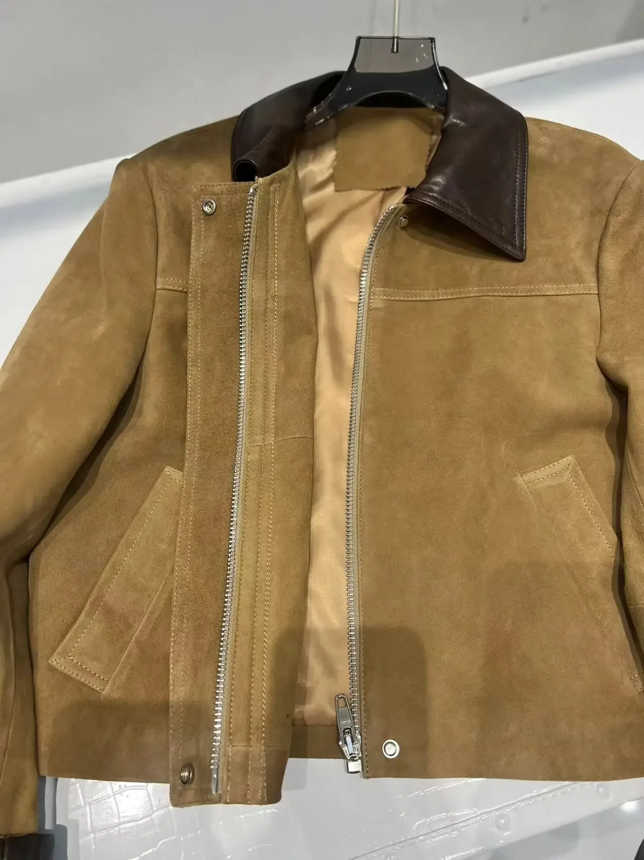 Veste en daim rétro importée pour femme, manteau en cuir contrasté, bleu marine, court, Locomotive, automne-hiver, 2025