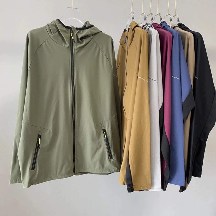 

ex Rabbit Home Qui Dry Four-Sided Elastic Casual Sports Jaet with Reflective Logo Hooded Coat Cool Sensation Outdoor ...