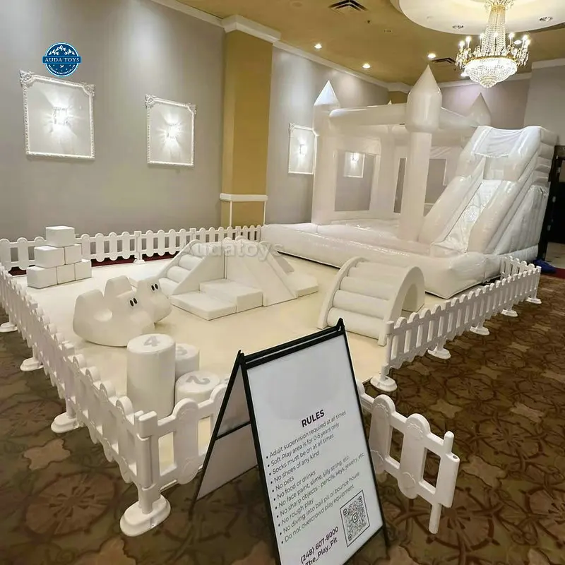 Commercial White Toddler Soft Play Set Indoor Playground Equipment For Kids Shopping Mall Use 13-16ft Plastic Wooden