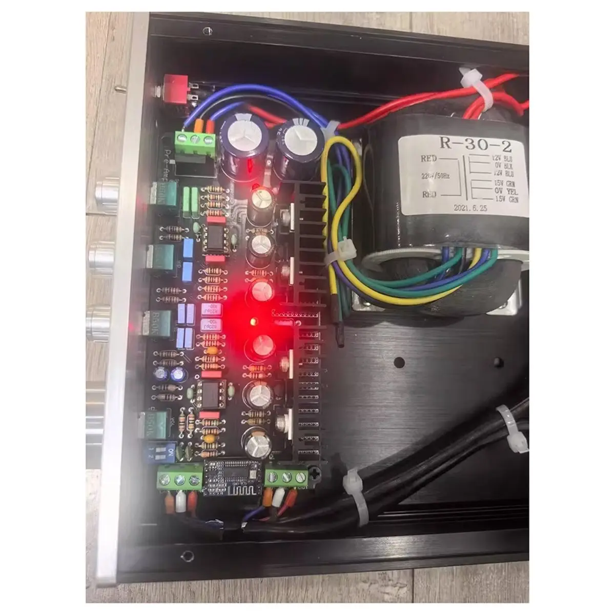 A003 Bluetooth Hi-Fi Preamp Board M5 Class A Parallel Design, Tube Sound Tone Preamplifier High-Fidelity Tube-Sounding Board