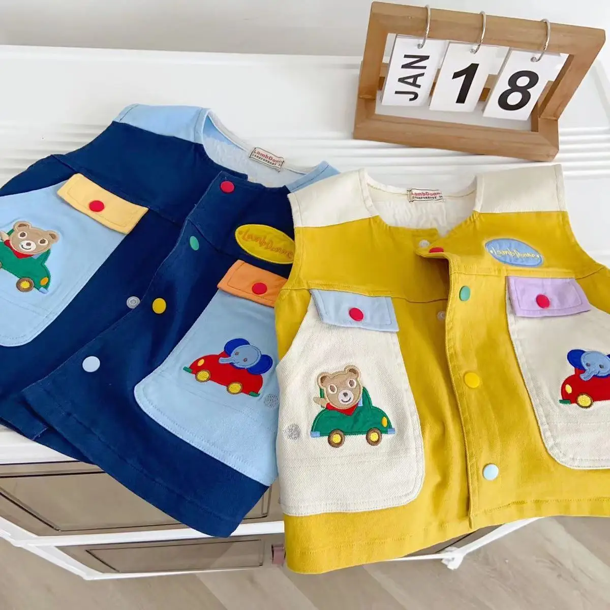 

Spring Autumn Children Patchwork Vest 1-8Y Boys Cotton Pockets Casual Waistcoats Kids Girls Tank Tops Korean Toddler Outerwear