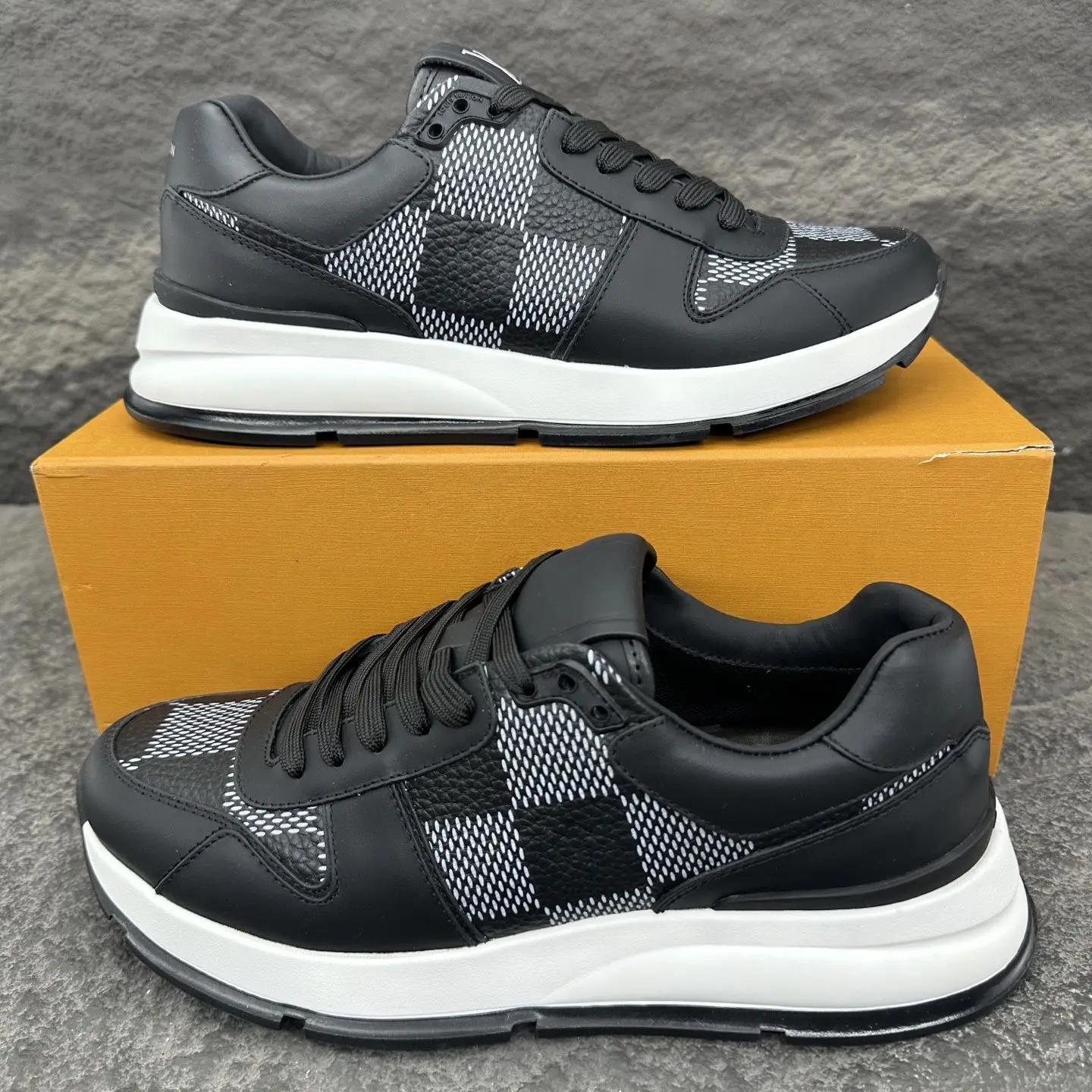 Unisex Black White Checkered Retro Sneakers Leather Fabric Splicing Low Top Thick Platform Sole Lace Up Heighten Daily Walking Casual Shoes